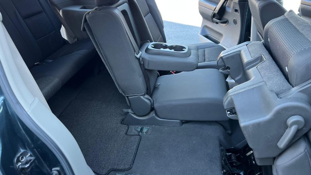 2004 Nissan Armada SE - Photo 11