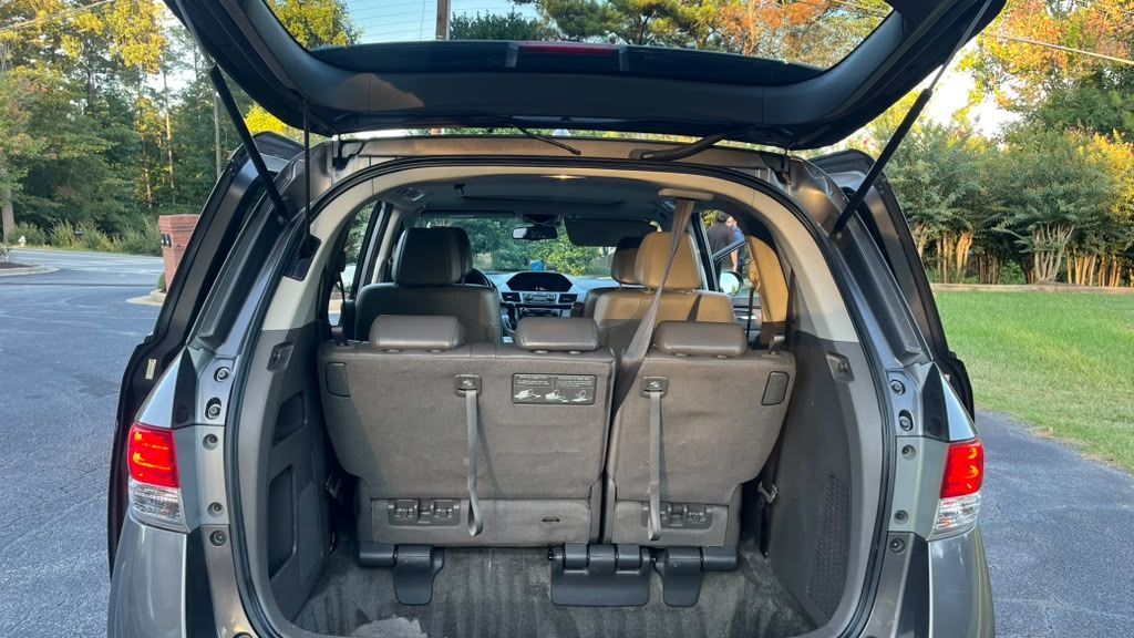 2015 Honda Odyssey EX-L - Photo 11